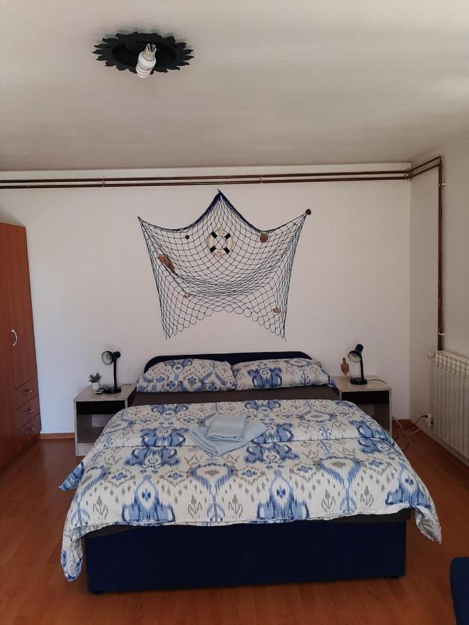 Apartments Maya Биоград на Мору Екстериор снимка
